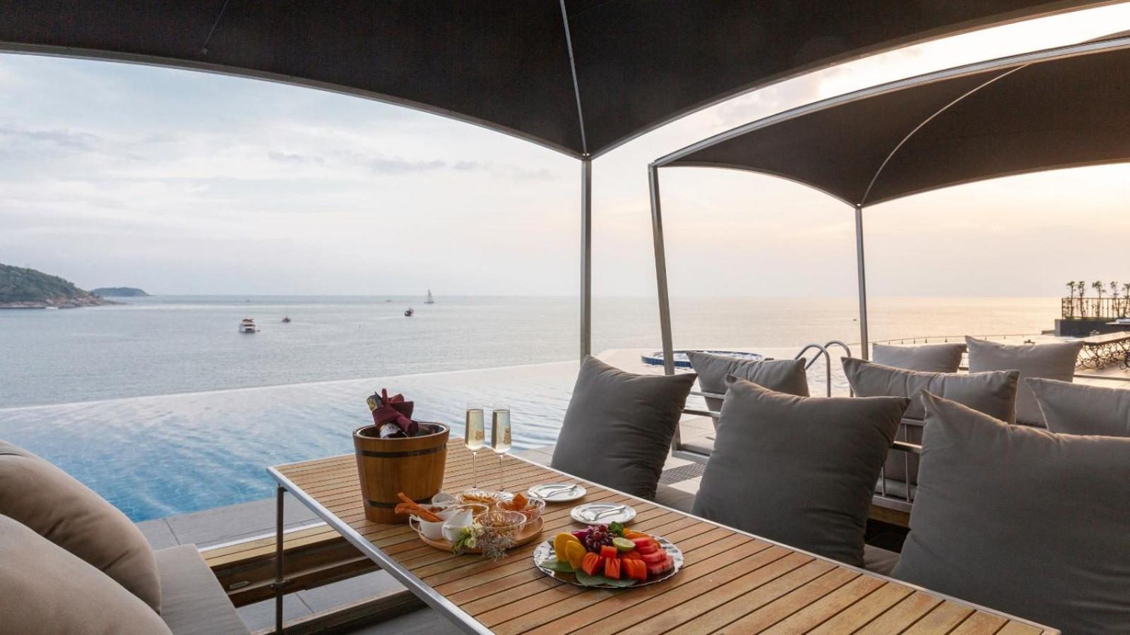 Villa Thousand Cliffs Nai Harn Exteriér fotografie